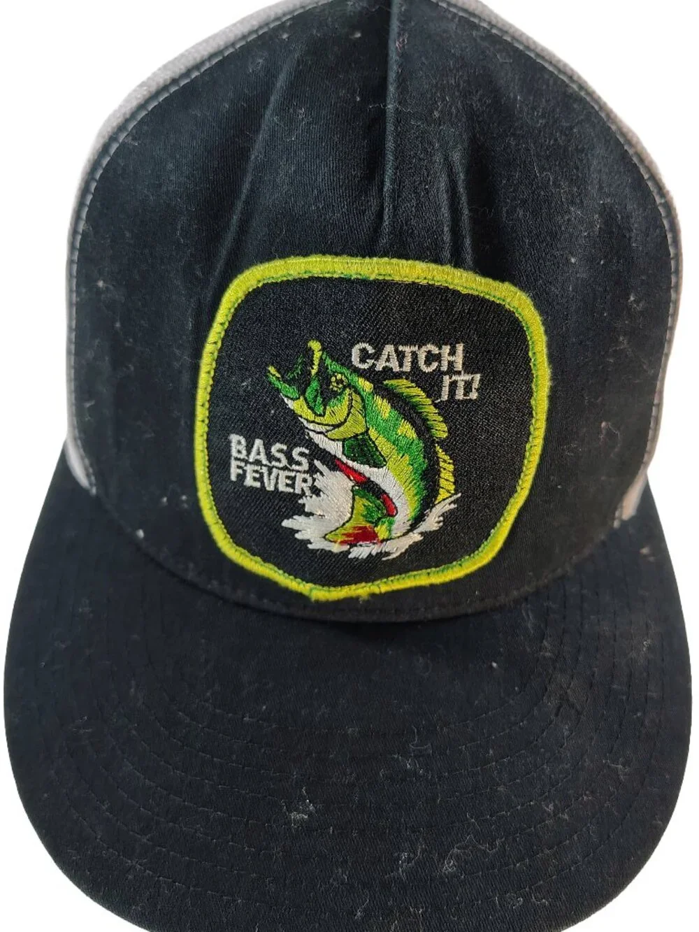 Men's Black & White Adjustable Mesh-Back The Classics Bass Fever, Catch It Cap